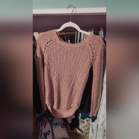Juniors' Pink Republic Braided Raglan Sweater - Picture 2 of 7
